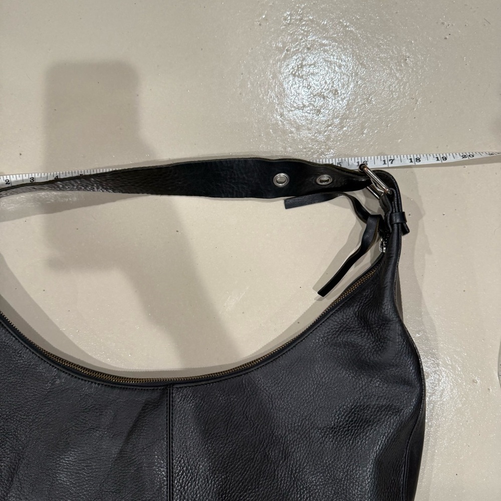 SOLD Vintage Banana Republic Black Leather Hobo Bag shoulder purse grunge everyd - Picture 10 of 16